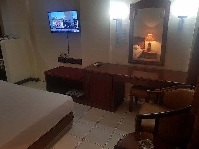 ホテル スルヤ バル