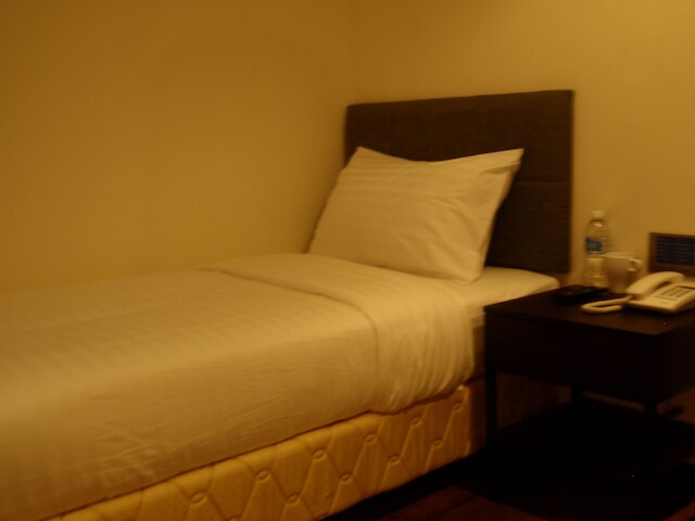 9 スクエア ホテル - スバン ジャヤ