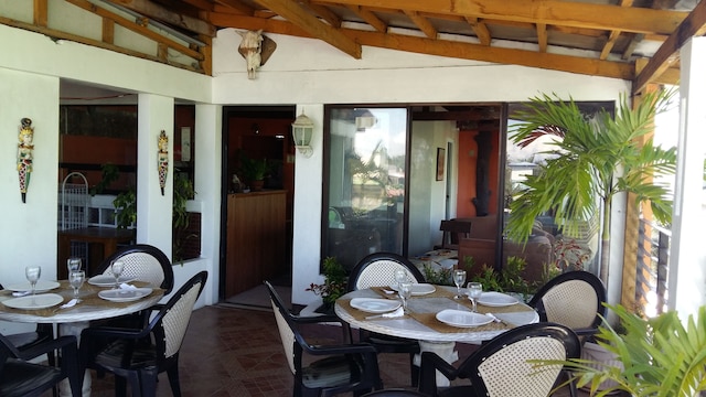 アントニオズ ペンション ハウス