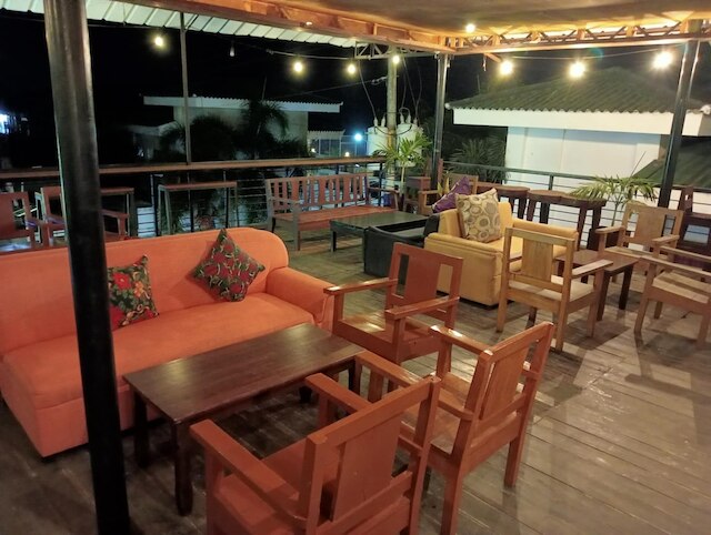 アントニオズ ペンション ハウス