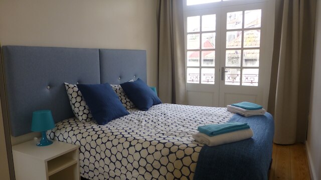 D&S - クロコダイル ハウス サン ベント