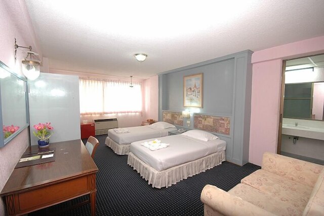 ロッブリー イン