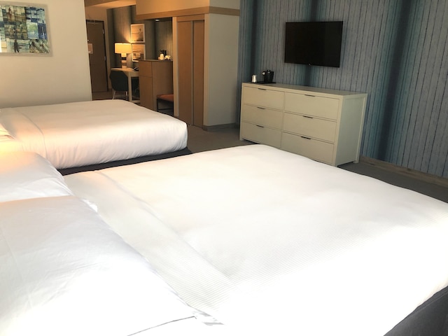 サンコースト パーク ホテル アナハイム リゾート, タペストリー バイ ヒルトン