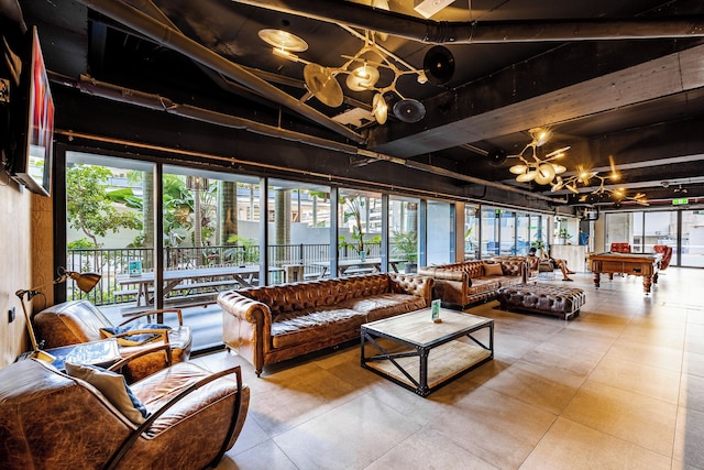 バンク サーファーズ パラダイス - インターナショナル バックパッカー ホステル