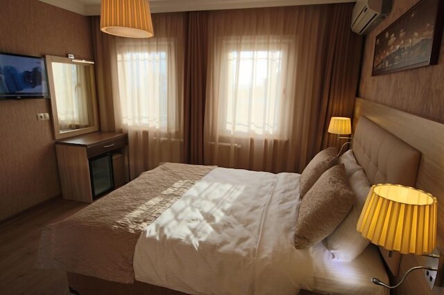 アヤ セルギオス