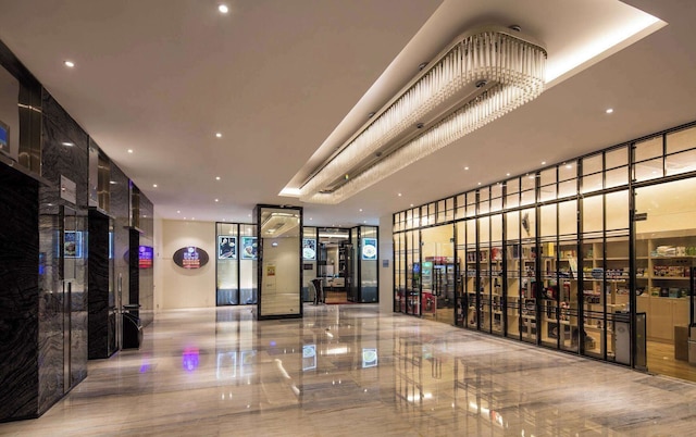 ラマダ アンコール武漢 (华美达安可酒店)