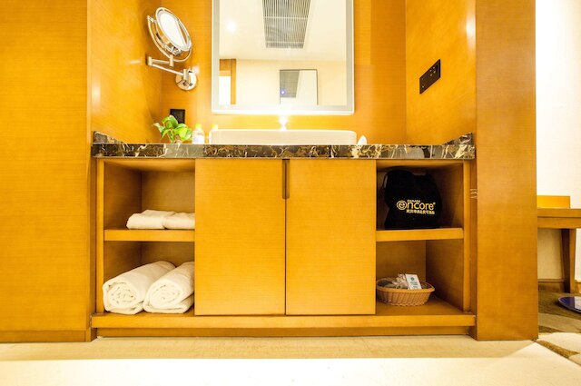 ラマダ アンコール武漢 (华美达安可酒店)