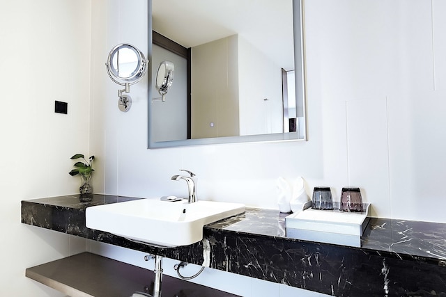 ラマダ アンコール武漢 (华美达安可酒店)