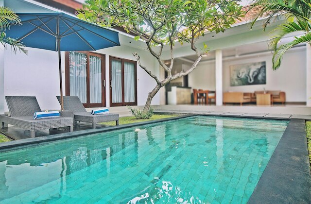 クブ マンガラ ヴィラズ スミニャック