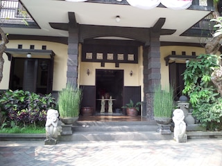 デュ クローブ ゲスト ハウス