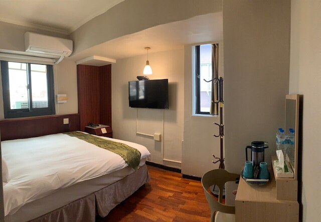 ジーン ローン ハイアット ホテル (金龍海悦大飯店)