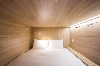 H-Ostel - ホステル