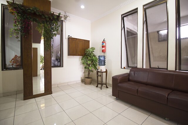 レッドドーアズ プラス アット ワストゥ ケンカナ