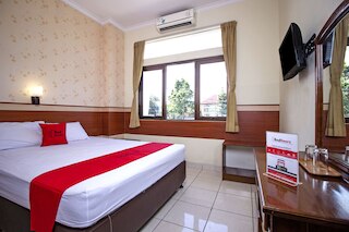 レッドドーアズ プラス アット ワストゥ ケンカナ