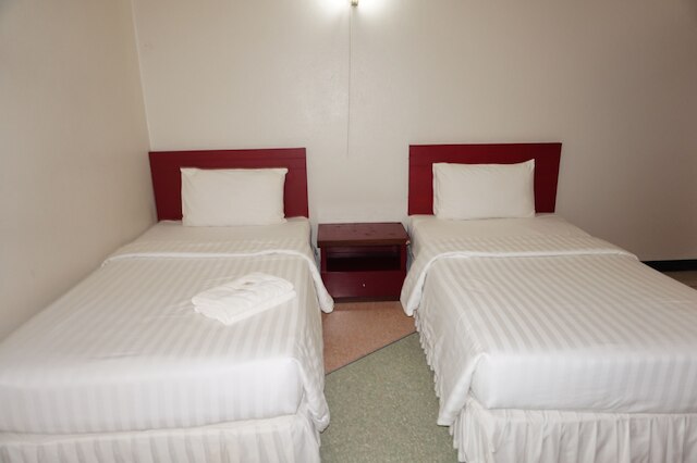 スリソムタイ ホテル