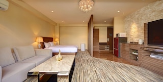 シークレット ハウス牧志