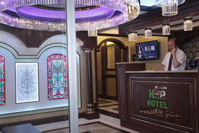 ゴールデン ペン ホテル