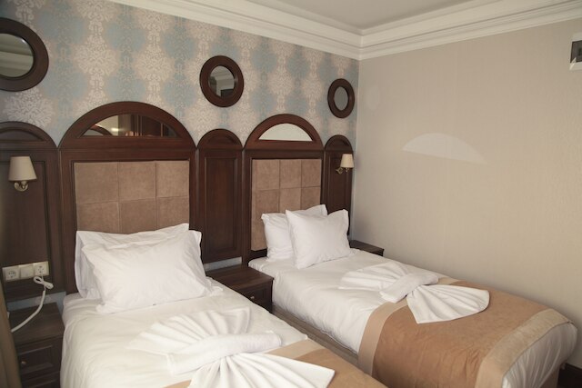 ゴールデン ペン ホテル