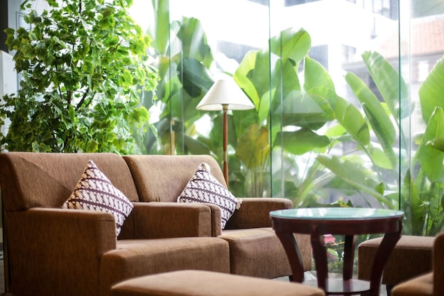 ジョンズ パルディディ インターナショナル ホテル