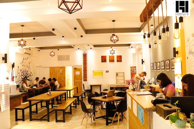 ホステル 9