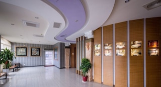 ゴールデン フェニックス ホテル (金鳳凰商務旅館)