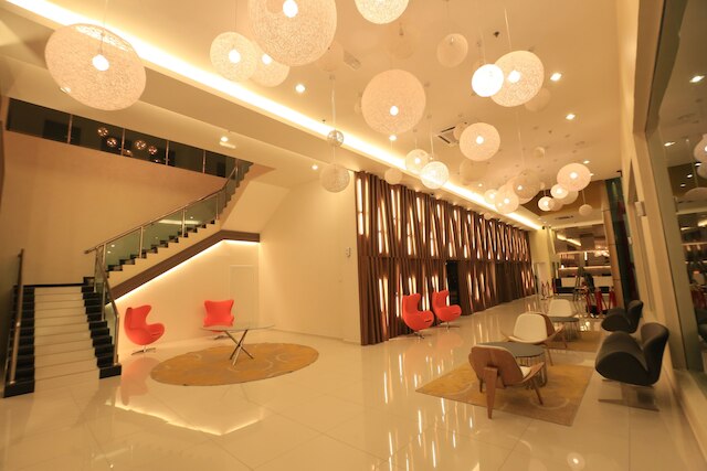 スプリーム ホテル