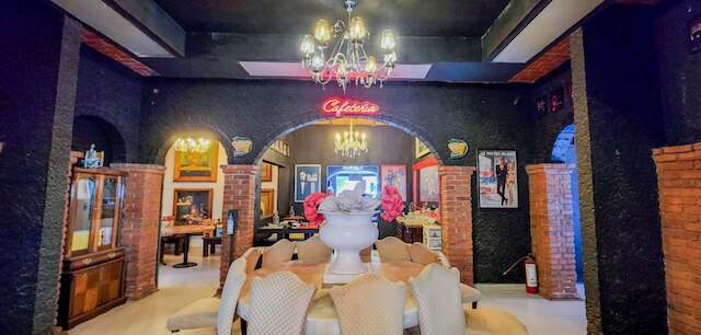 ホテル ブラック