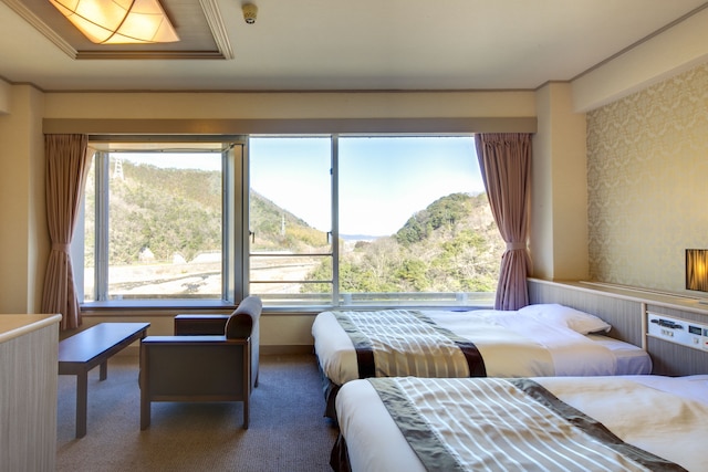 三朝ロイヤルホテル