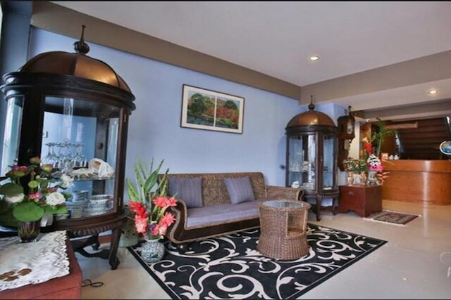 メーサイ オーキッド ホテル