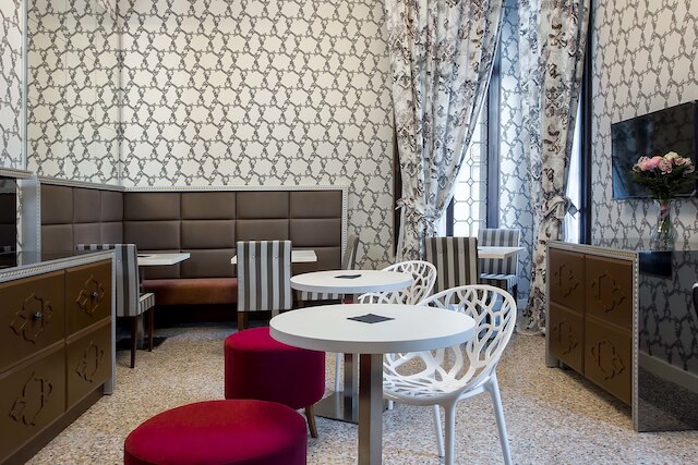 ホテル カ ノビレ コルネル