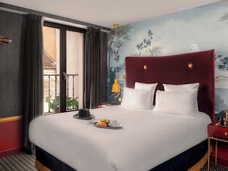 スノッブ ホテル