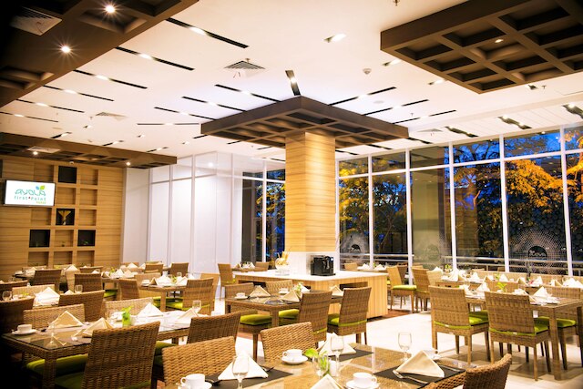 アヨラ ファースト ポイント ホテル ペカンバル