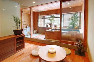 こんぴら温泉湯元八千代