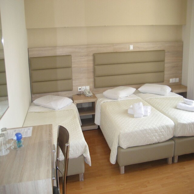 エリコン ホテル