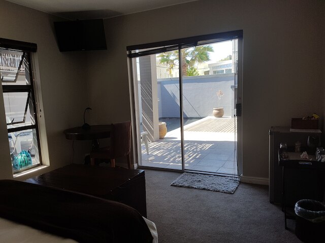 メルクボス ゲストハウス