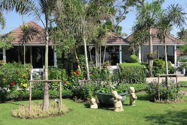 チョムタレー リゾート アット ハド チャオサムラン ビーチ