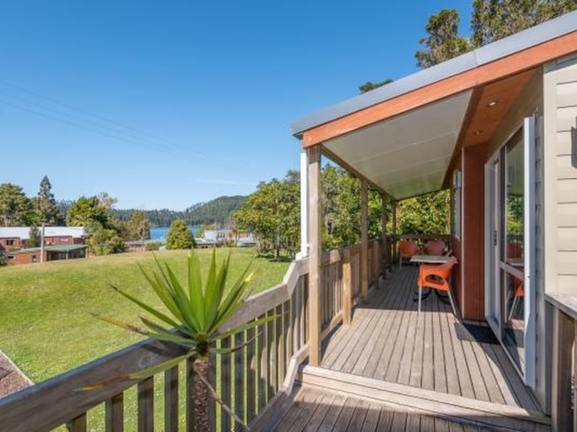 ブルー レイク トップ 10 ホリデイ パーク