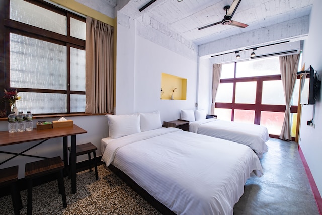 ヒア B&B (就這兒旅居)