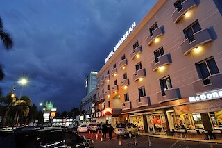 ホテル アヌゲラ パレンバン