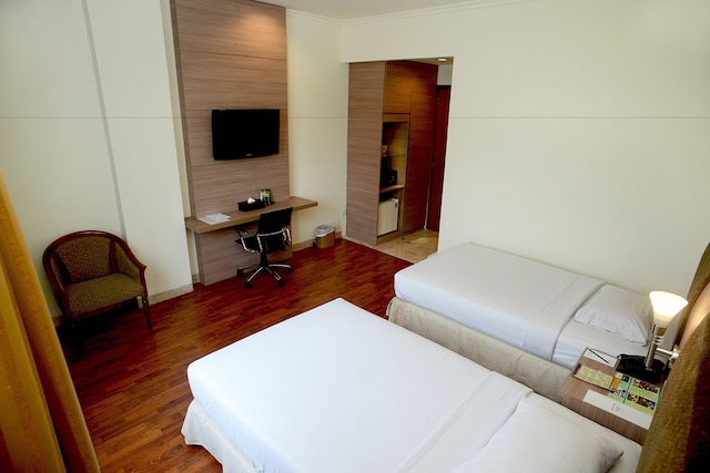 ホテル アヌゲラ パレンバン