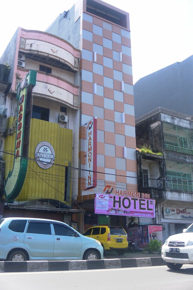 ハルモニ イン ペラブハン マカッサル