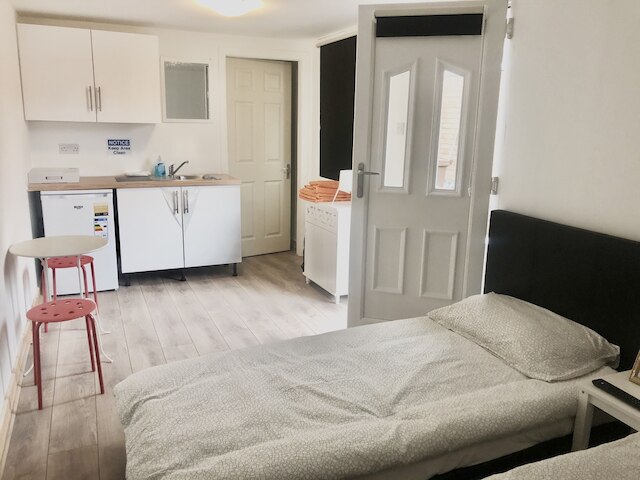 マーティンデール フラッツ ウィズ パーキング