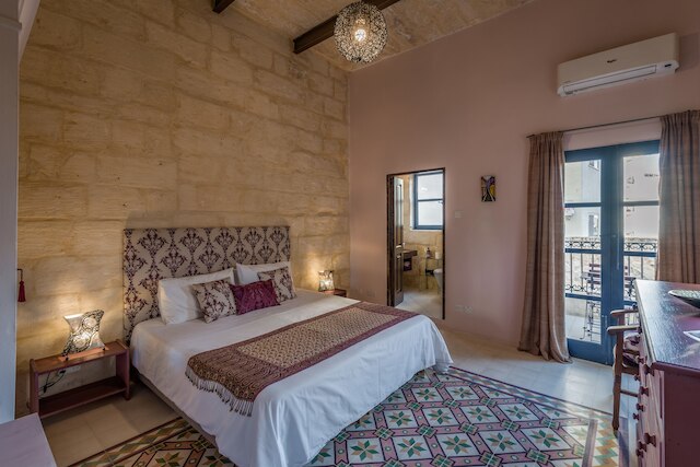 ザ ストーン ハウス