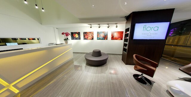 フローラ バイ クロスローズ ホテル