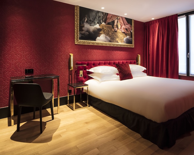 オテル エッフェル プティ ルーヴル