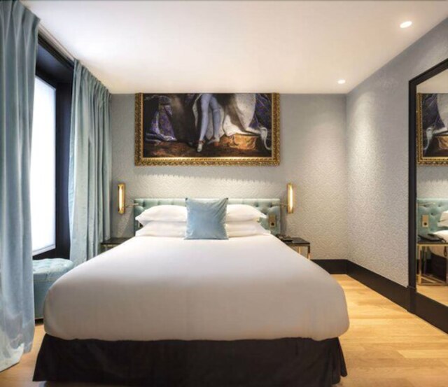 オテル エッフェル プティ ルーヴル