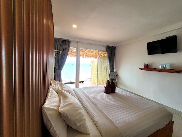 バーン アイ タレー オン シー