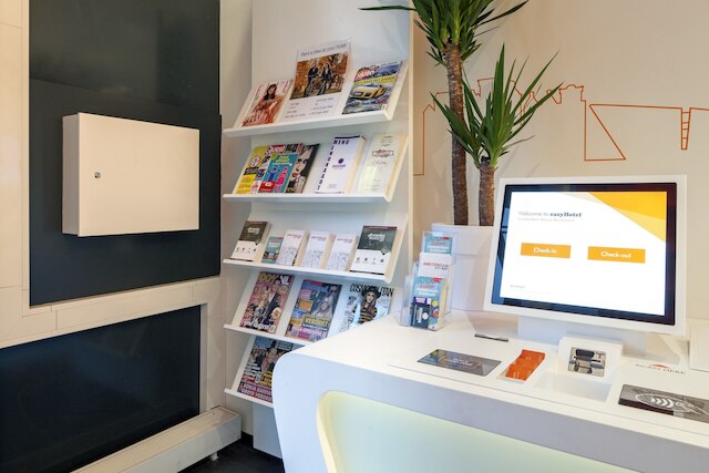 イージーホテル アムステルダム アリーナ ブレヴァール