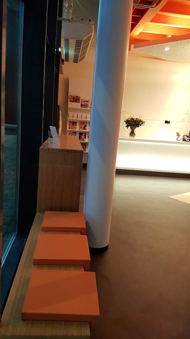 イージーホテル アムステルダム アリーナ ブレヴァール