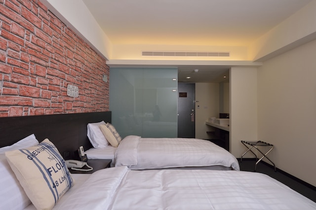 ホーム レスト ホテル (鴻瑞輕旅)